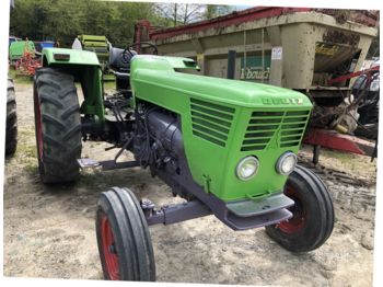 Tracteur agricole Deutz-Fahr 8006: photos 1