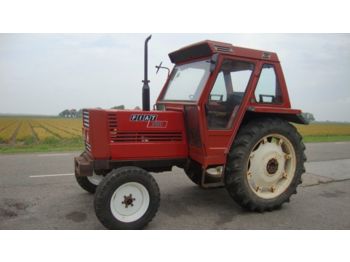Tracteur agricole FIAT 780: photos 1