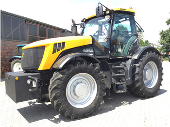 Tracteur agricole JCB Fastrac 8250 V-Tronic: photos 1