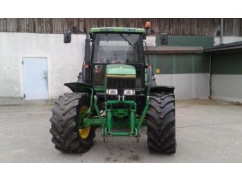 Tracteur agricole John Deere 6800: photos 1
