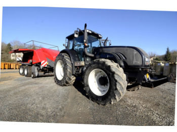 Tracteur agricole Valtra T202-D: photos 1