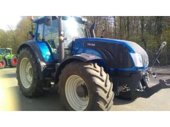 Tracteur agricole Valtra T213 VERSU: photos 1